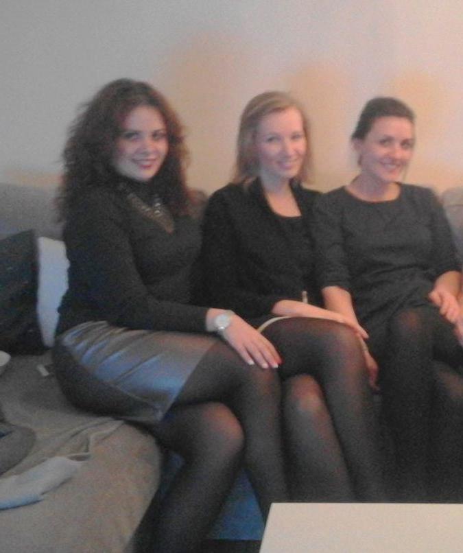25P sexy females in tights pantyhose nylons 51