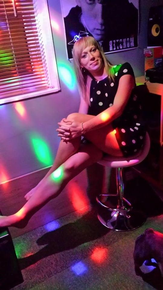 25P sexy females in tights pantyhose nylons 51