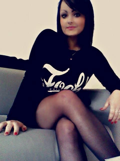 25P sexy females in tights pantyhose nylons 51