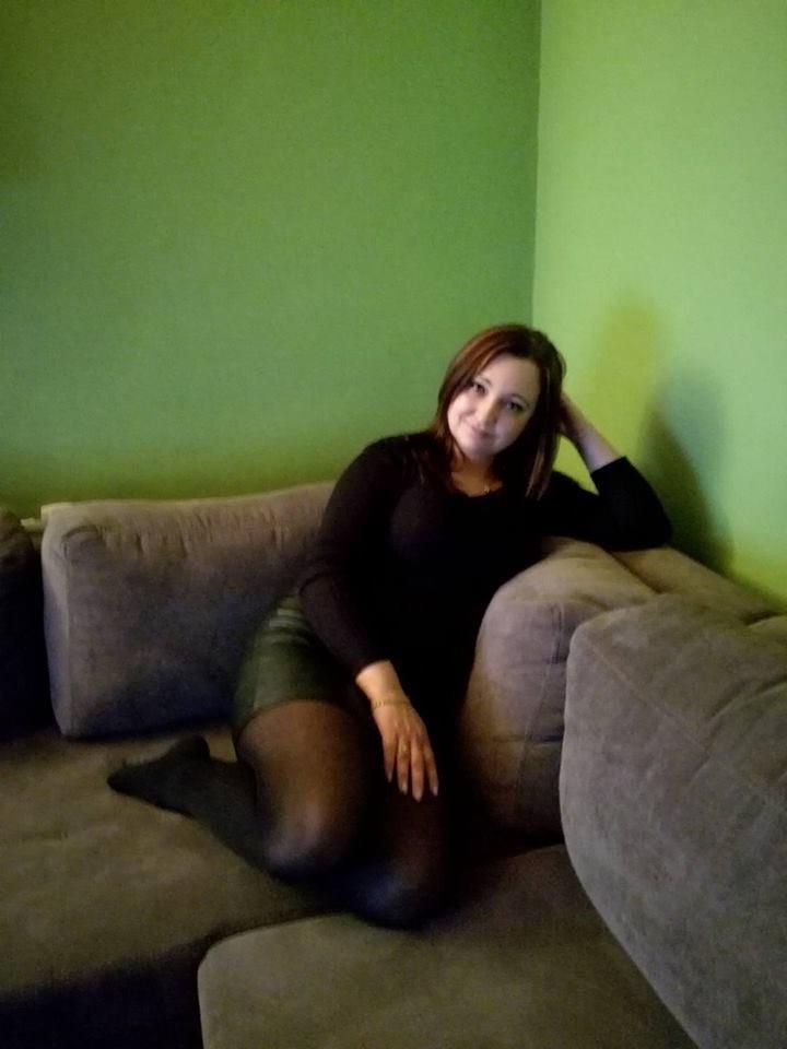 25P sexy females in tights pantyhose nylons 51
