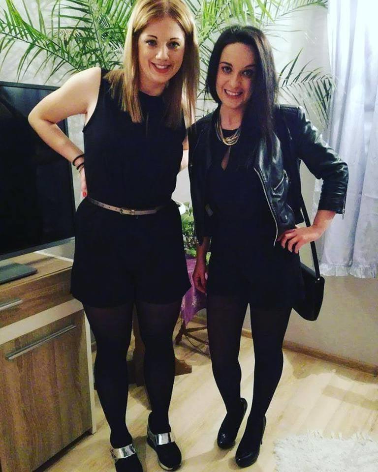 25P sexy females in tights pantyhose nylons 46