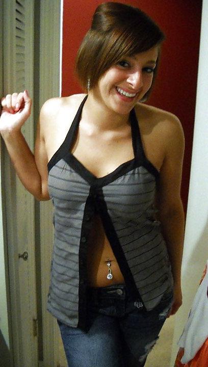 15P Fuck Pig Mallory! plz dirty comment!