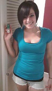 15P Fuck Pig Mallory! plz dirty comment!