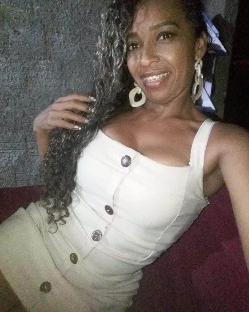12P Fatima Rodrigues Morena sensual- insta fatima0r