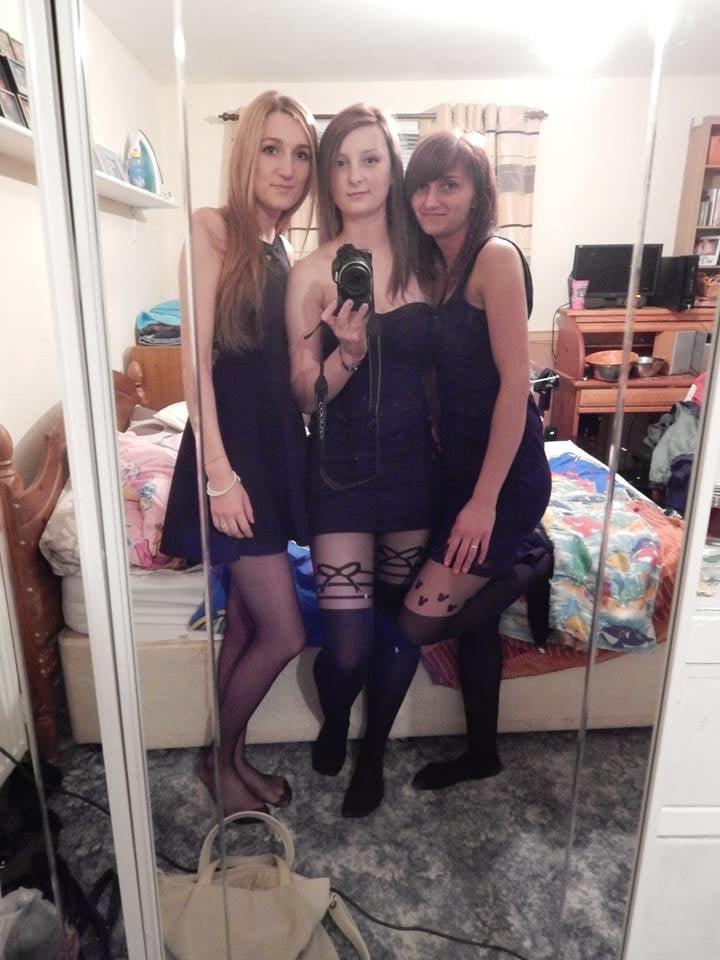 25P sexy females in tights pantyhose nylons 45
