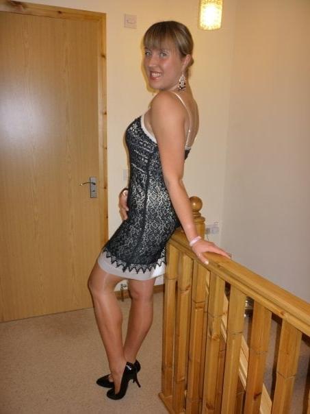 25P sexy females in tights pantyhose nylons 45