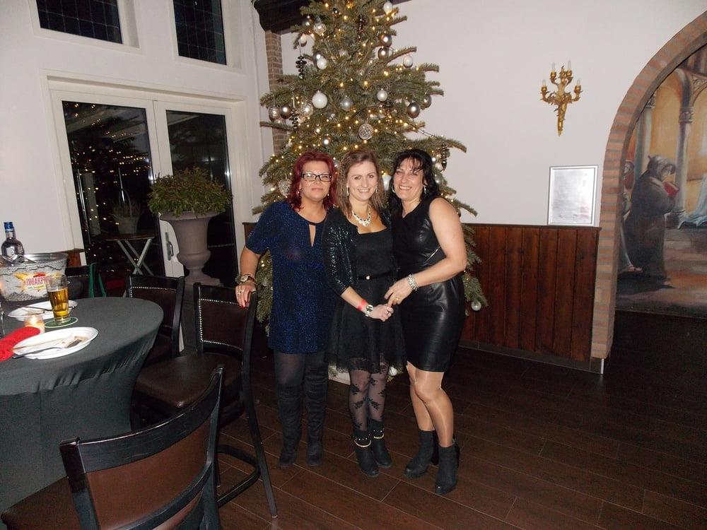 25P sexy females in tights pantyhose nylons 45