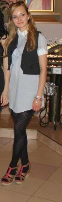 25P sexy females in tights pantyhose nylons 54