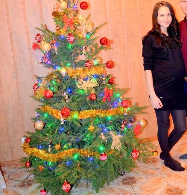 25P sexy females in tights pantyhose nylons 54