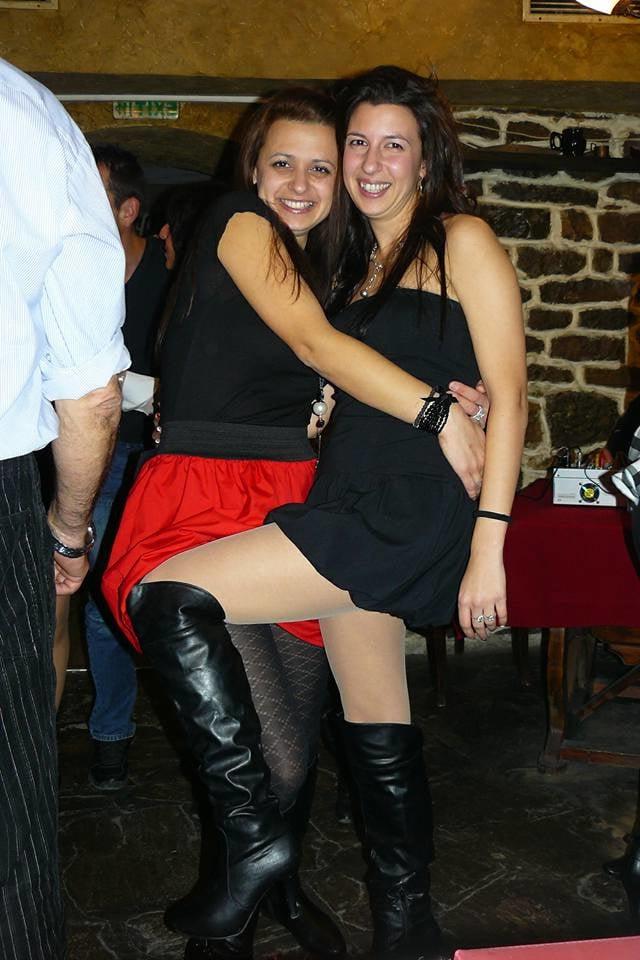 25P sexy females in tights pantyhose nylons 54