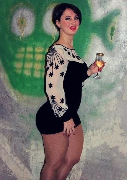 25P WND 912 - Curvy Busty Slut
