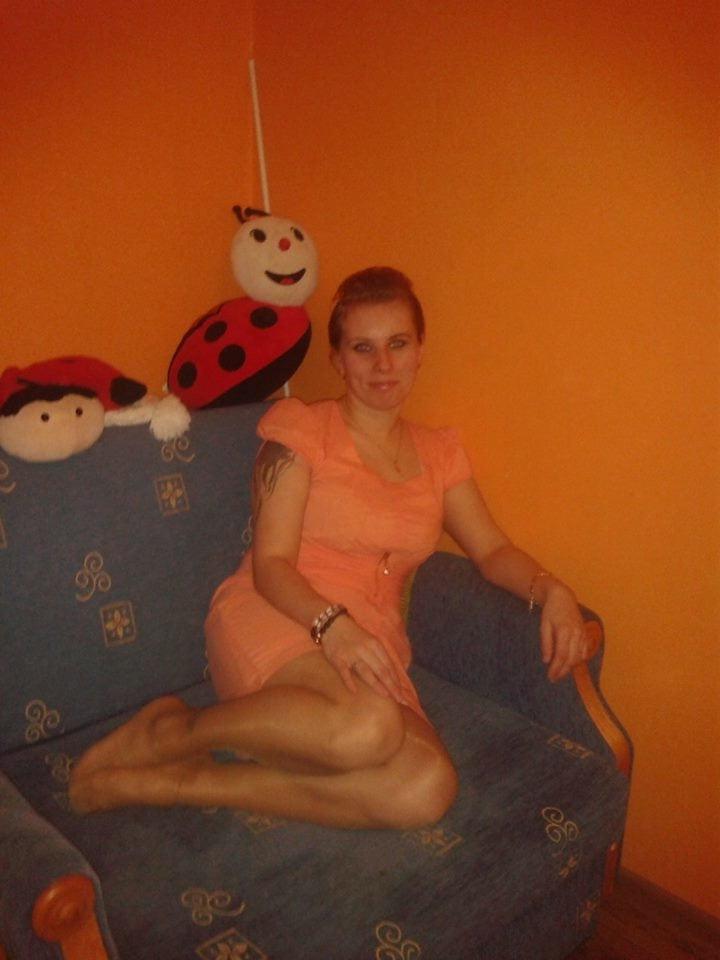 25P sexy females in tights pantyhose nylons 42