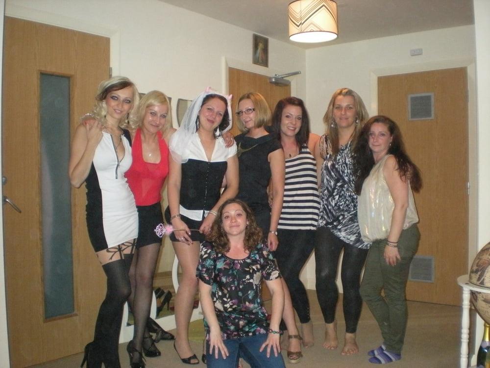 25P sexy females in tights pantyhose nylons 42