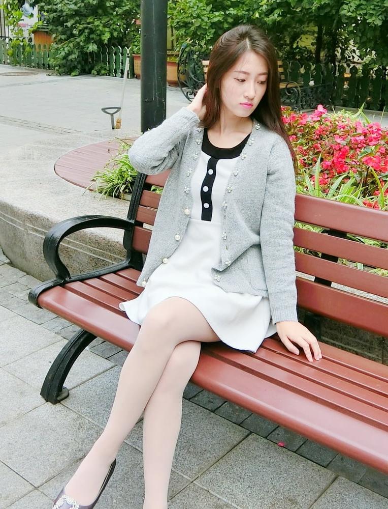 25P Asian Wives &amp; GFs in Pantyhose Part 1 of 2