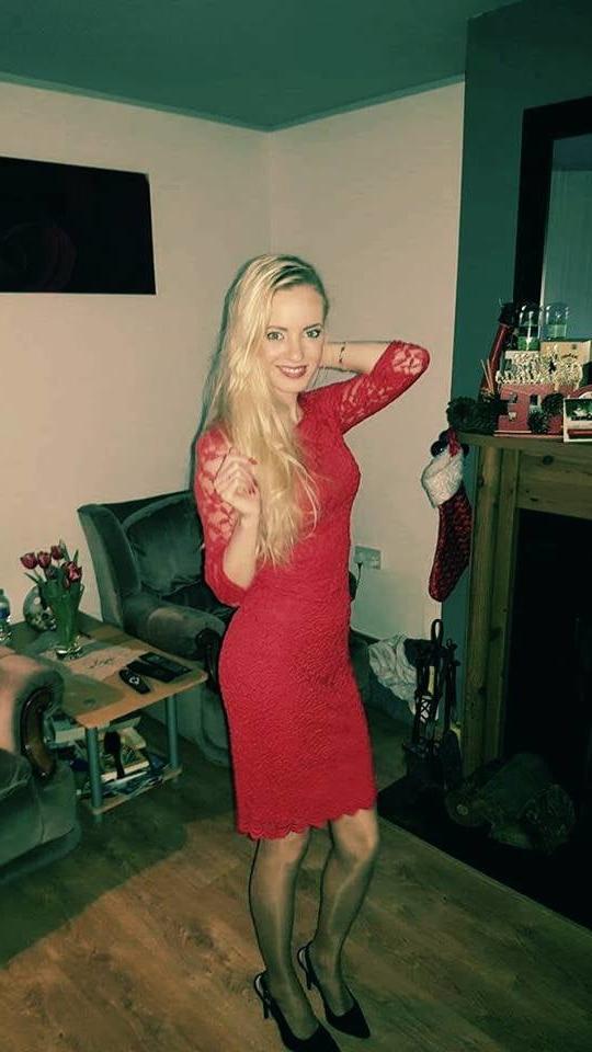 25P sexy females in tights pantyhose nylons 52