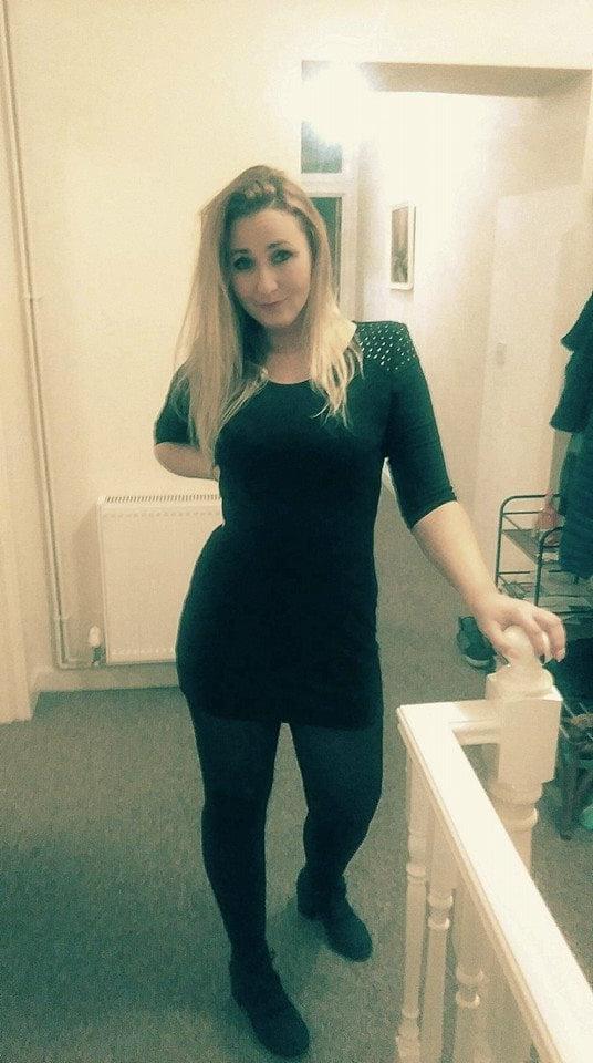25P sexy females in tights pantyhose nylons 47