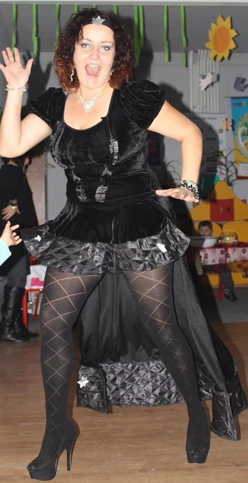 25P sexy females in tights pantyhose nylons 47