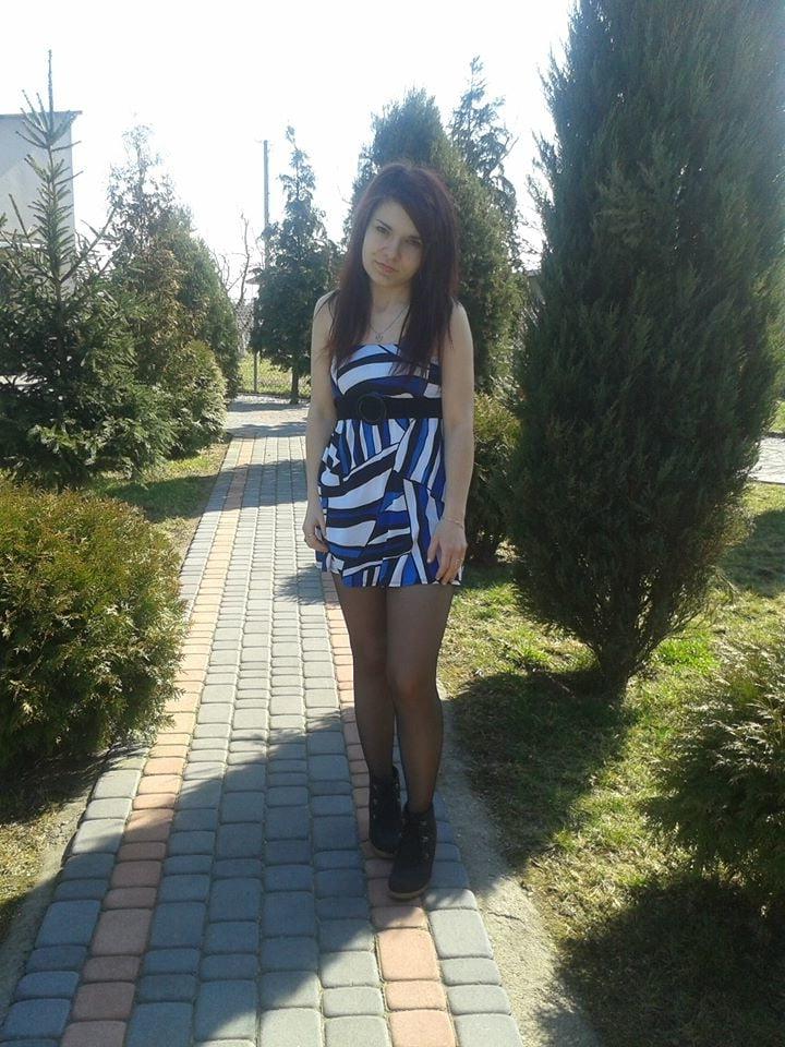25P sexy females in tights pantyhose nylons 47