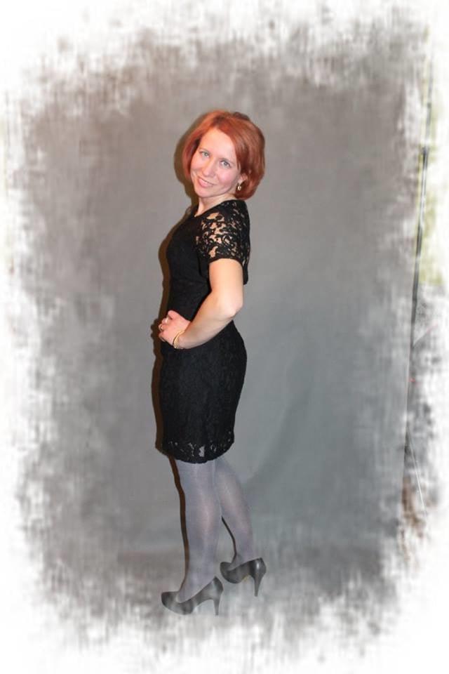 25P sexy females in tights pantyhose nylons 47