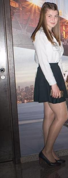 25P sexy females in tights pantyhose nylons 44