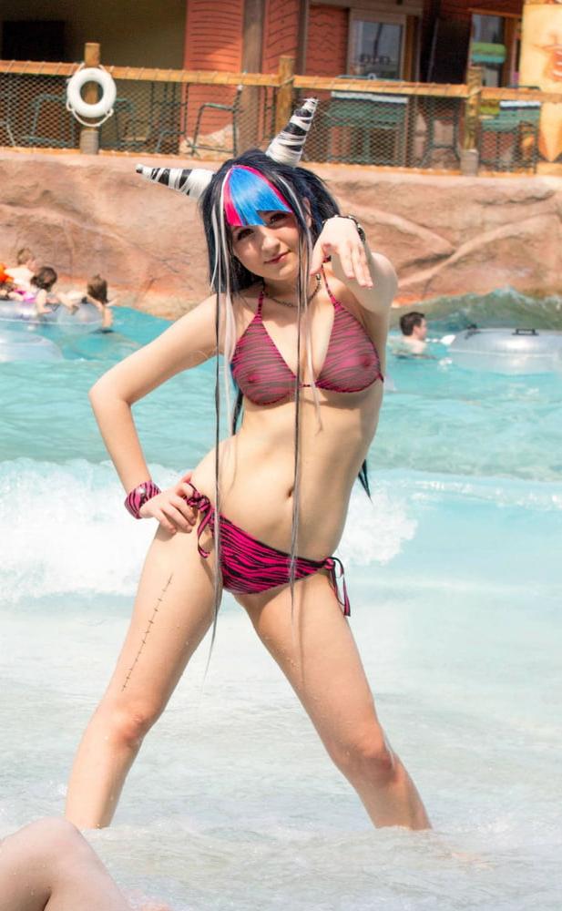 25P sexy cosplay-girls 2