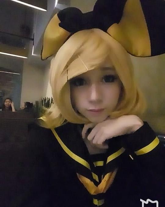 25P cosplay