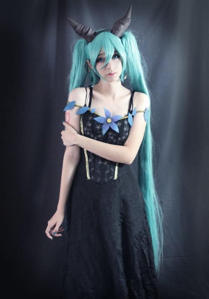 25P cosplay