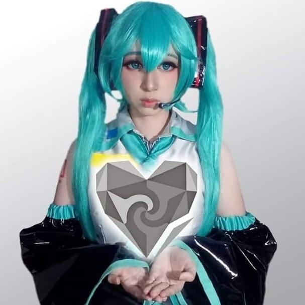 25P cosplay