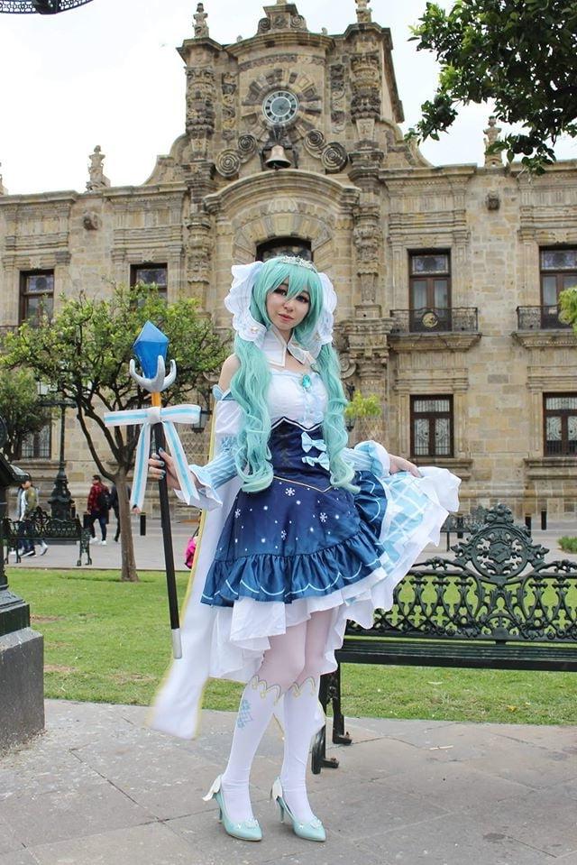 25P cosplay