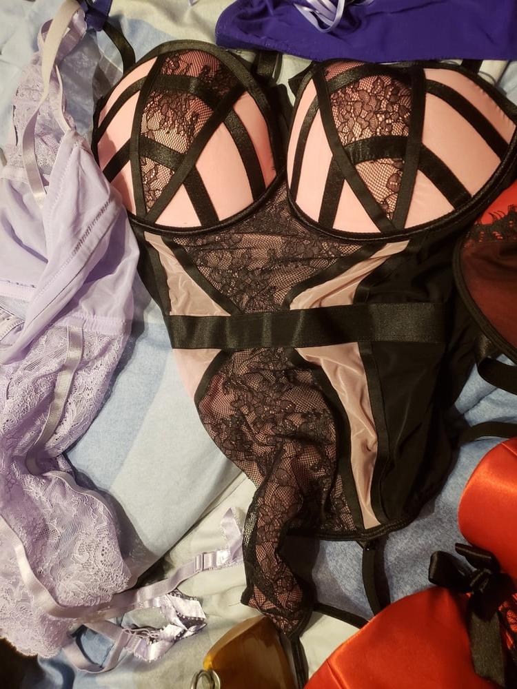 11P lingerie