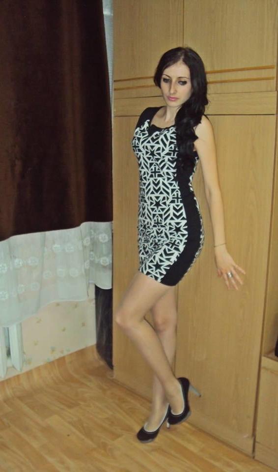25P sexy females in tights pantyhose nylons 43