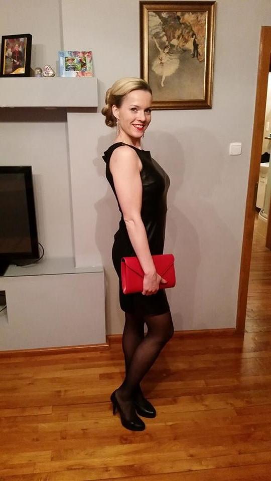 25P sexy females in tights pantyhose nylons 43