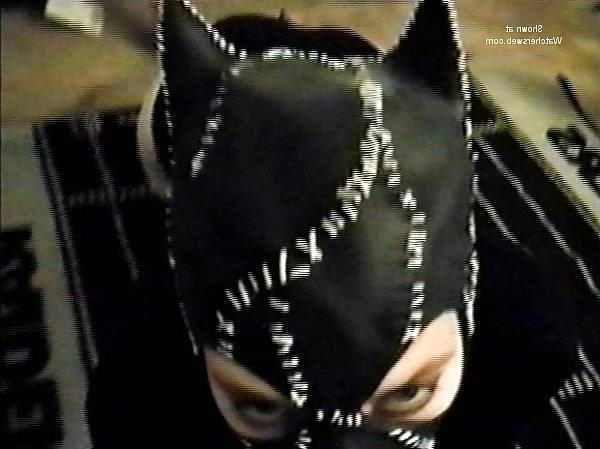8P K-KAT IN COSTUME