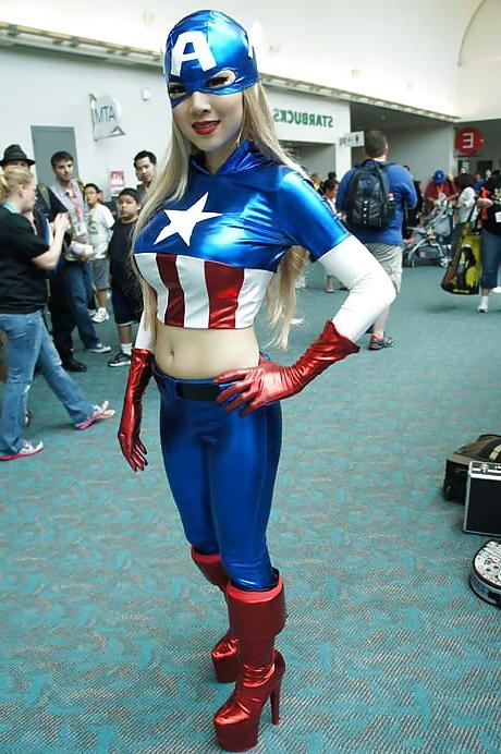24P Sexy Cosplay Girls