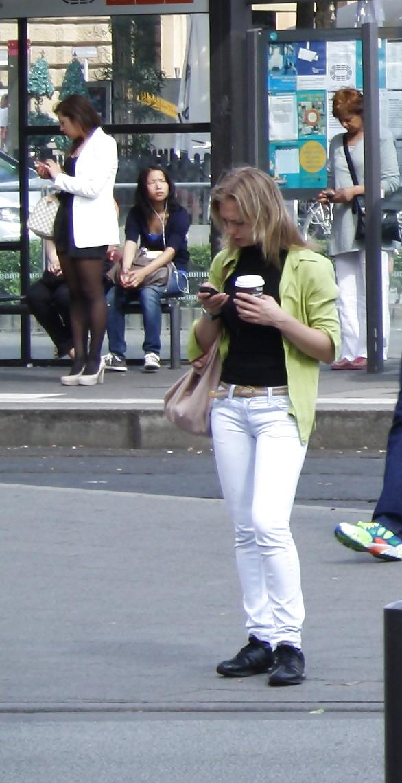 10P HORNY VOYEUR CANDID TEENS - COMMENT DIRTY 01