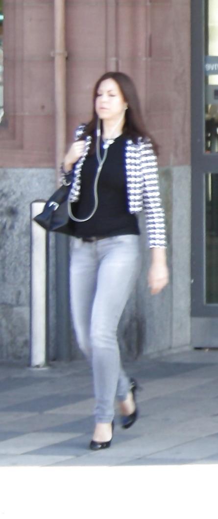 10P HORNY VOYEUR CANDID TEENS - COMMENT DIRTY 01