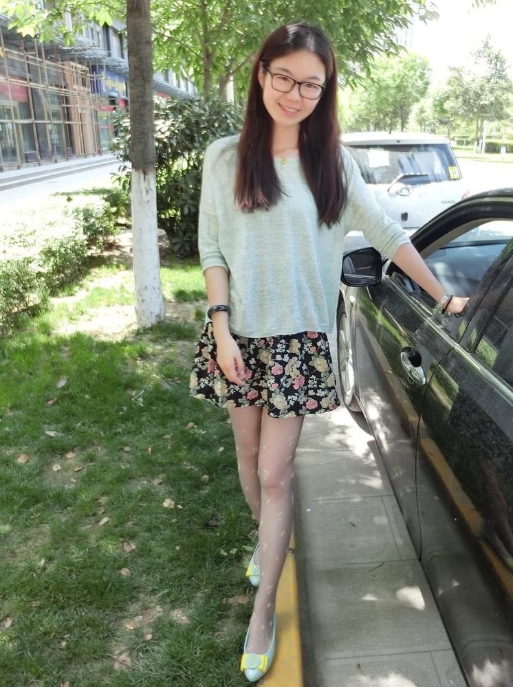 25P Asian Wives &amp; GFs in Pantyhose Part 2 of 2
