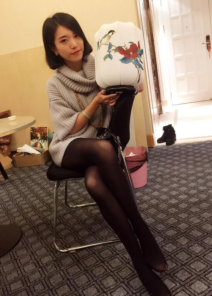 25P Asian Wives &amp; GFs in Pantyhose Part 2 of 2