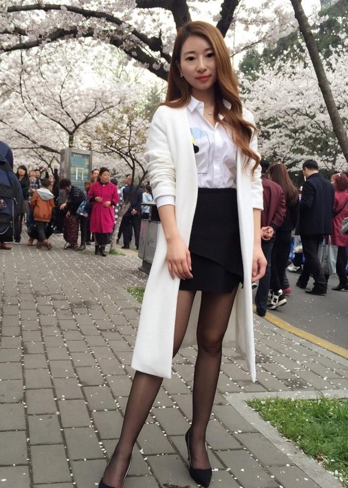 25P Asian Wives &amp; GFs in Pantyhose Part 2 of 2