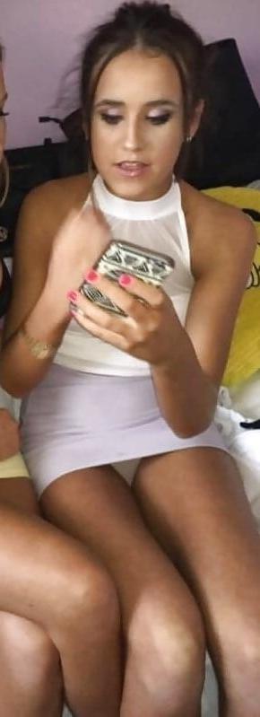 25P Upskirts pantyhose 1