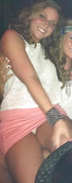 25P Upskirts pantyhose 1