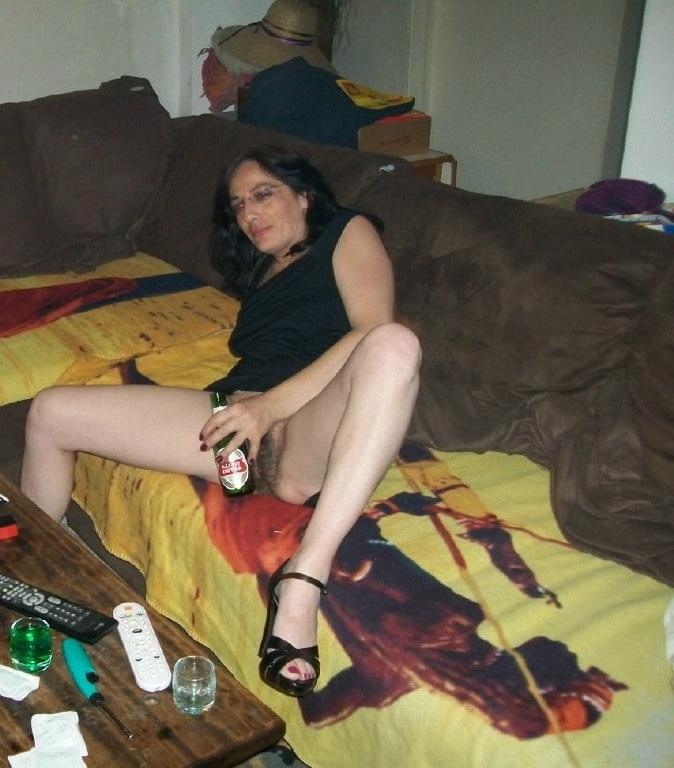 16P hairy french milf
