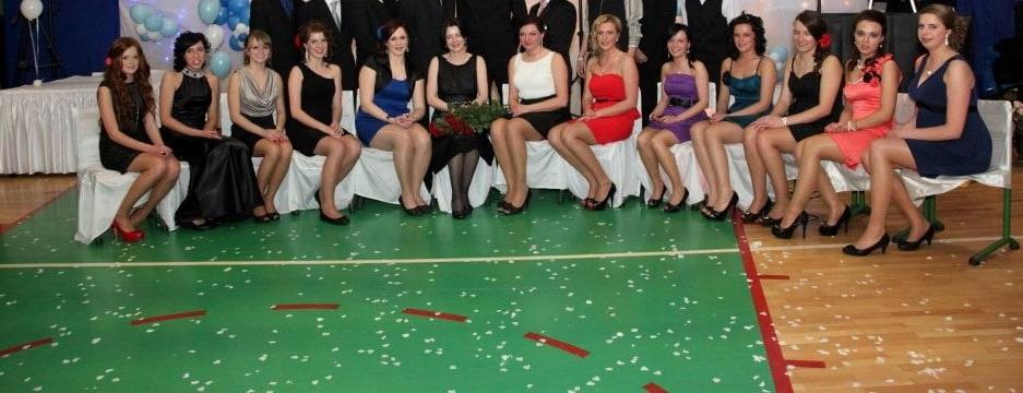 25P sexy females in tights pantyhose nylons 36