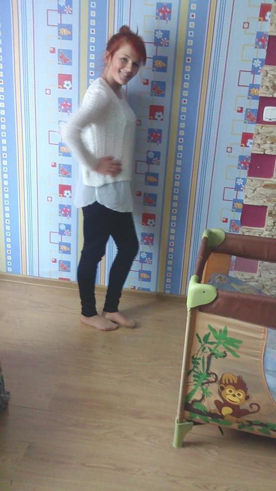 25P sexy females in tights pantyhose nylons 36