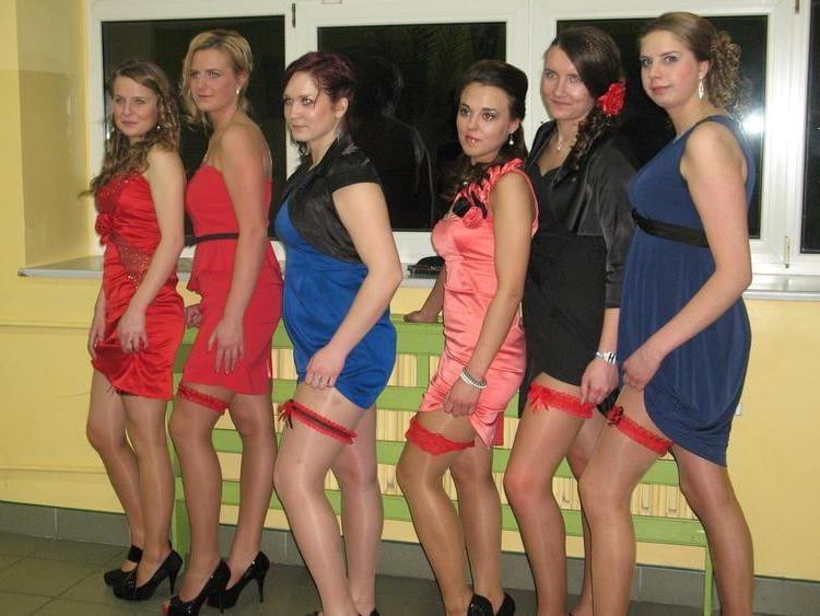 25P sexy females in tights pantyhose nylons 36