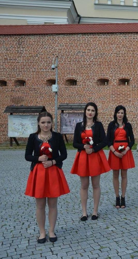 25P sexy females in tights pantyhose nylons 36