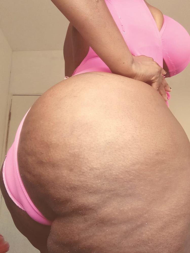 14P She Can Get The Dick 12