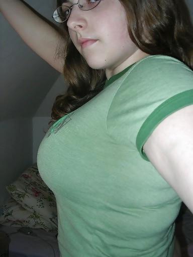 6P Random Self Shot Busty Milf