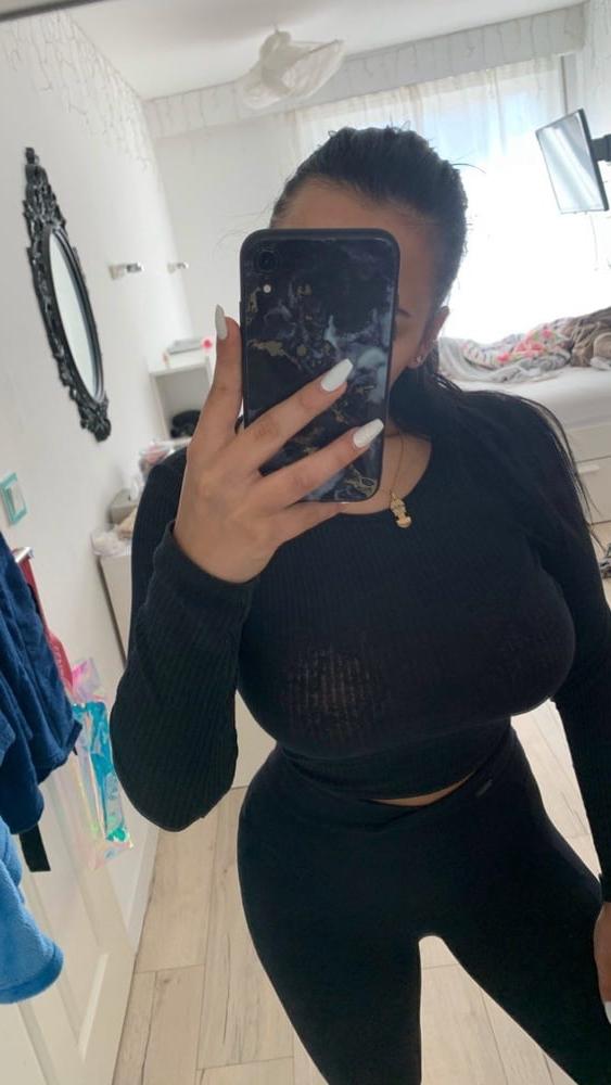 17P 19 year old super busty insta slut