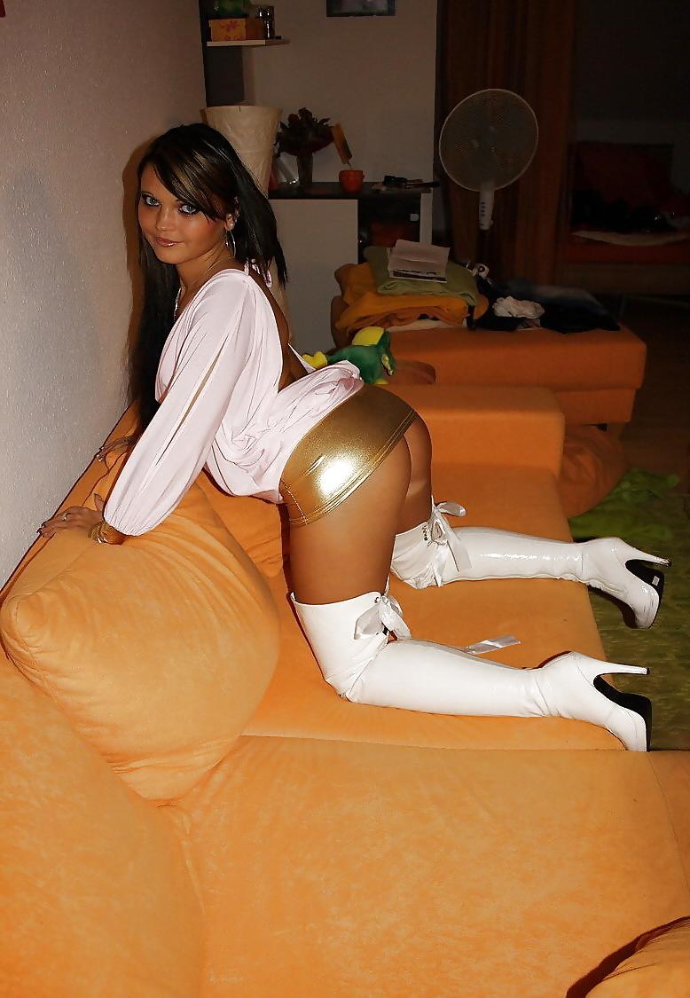 17P Good Girls Dress Like Sluts For The Horny Men